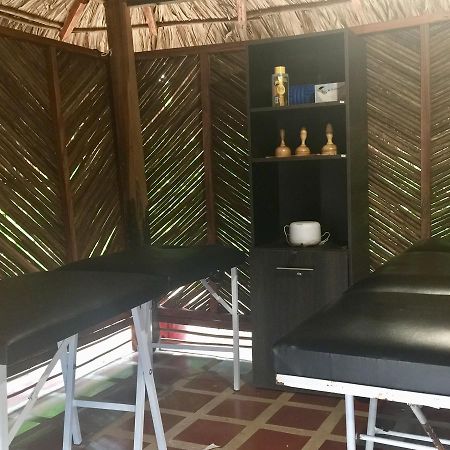 Palomino Breeze Hostal Exterior photo