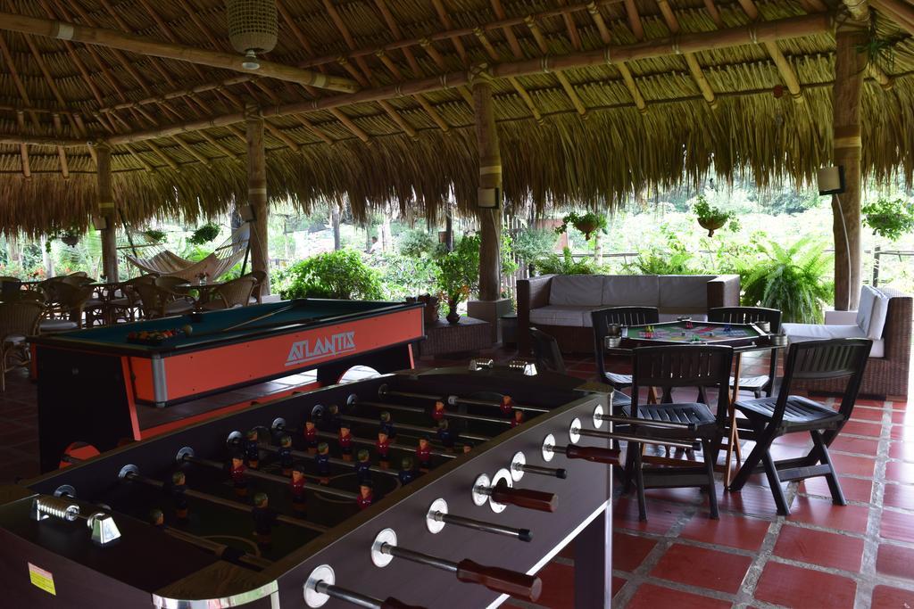 Palomino Breeze Hostal Exterior photo